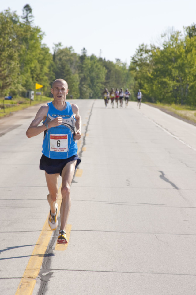 Chris Raabe breaking away from the pack at the 2009 Grandma's Marathon. Photo: Jeff Frey and Associates