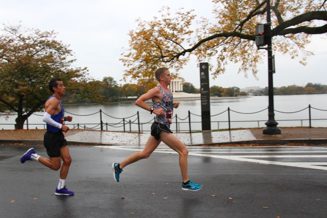 Trevor Lafontaine leads Oscar Santos through mile 15. Photo: Steve Laico