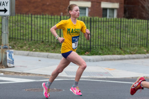 Bethany Sachtleben on her way to the Rock 'n' Roll D.C. Half Marathon title. Photo: Dustin Whitlow/DWhit Photography