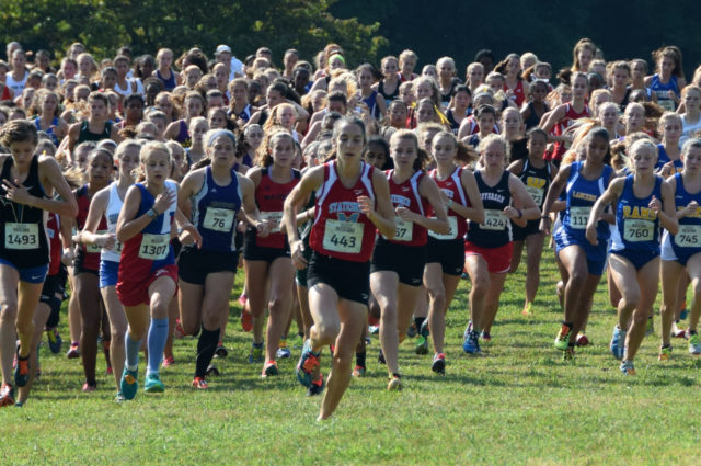 Heather Holt takes an early lead at the Monroe Parker Invitational at Burke Lake. Photo: Charlie Ban