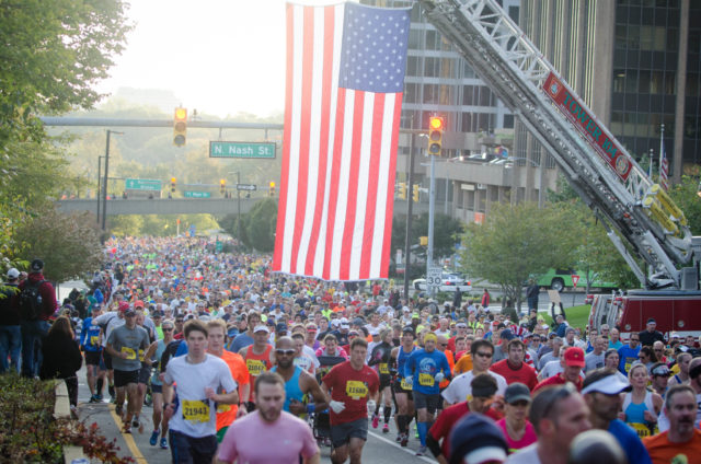 The 2013 Marine Corps Marathon kicks off in Rosslyn. Photo: Jimmy Daly