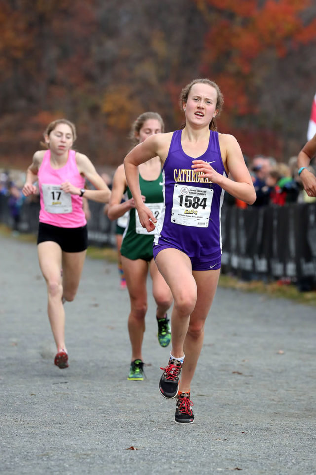 Page Lester and Abbey Green (in pink) close in on the Foot Locker Northeast regional finish line. Photo: PhotoRun