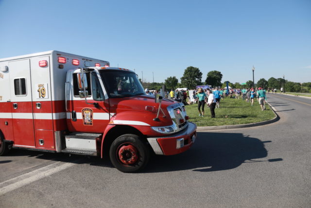 Emergency personnel Photo: Bob Burgess